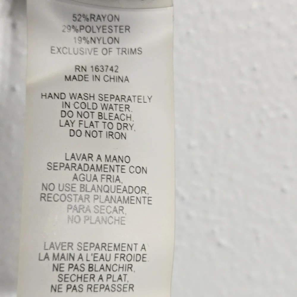 Stylish Women's Colorblock Top - Black, Gray, White - Picture 6 of 6